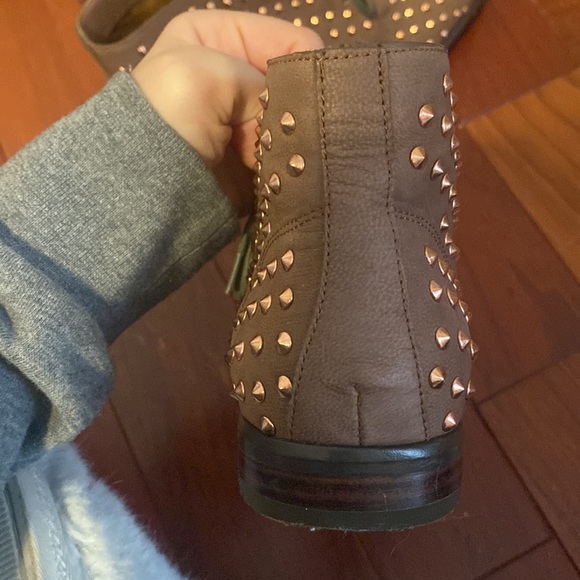 Matiko studded shoes. Size 6.5. Brown leather with rose gold studs. - Picture 2 of 4